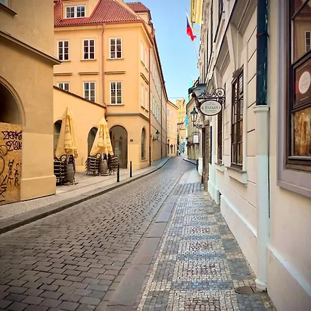 Charles Bridge, Old Town3 Min Walk Private E 홈스테이 프라하